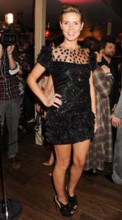Heidi Klum feet photo thumbnail