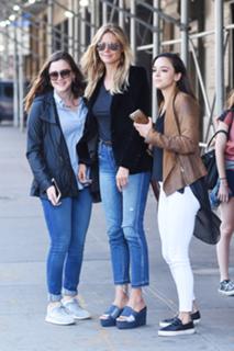 Heidi Klum feet photo thumbnail