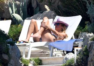 Heidi Klum feet photo thumbnail