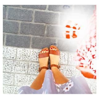 Alessia Marcuzzi feet photo thumbnail