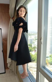 Olivia Culpo feet photo thumbnail