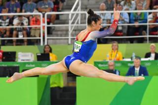 Aly Raisman feet photo thumbnail
