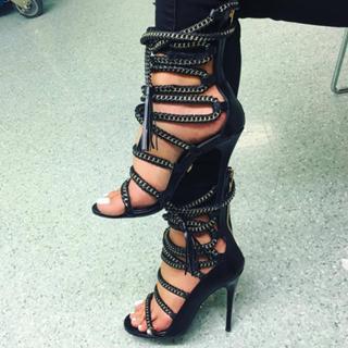 Jelena Karleusa feet photo thumbnail