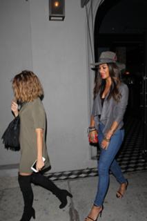 Nicole Scherzinger feet photo thumbnail