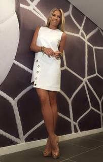 Adriane Galisteu feet photo thumbnail