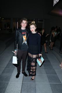 Peyton List feet photo thumbnail
