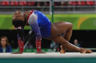 Simone Biles feet photo thumbnail
