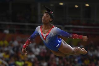 Simone Biles feet photo thumbnail