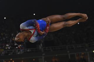 Simone Biles feet photo thumbnail