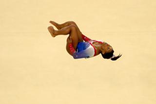 Simone Biles feet photo thumbnail