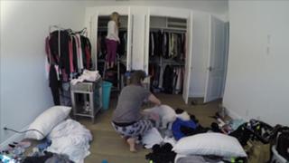 Jenna Ezarik feet photo thumbnail