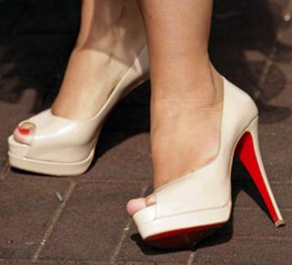 Coleen Rooney feet photo thumbnail