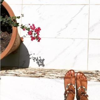 Doukissa Nomikou feet photo thumbnail