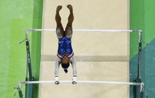 Simone Biles feet photo thumbnail