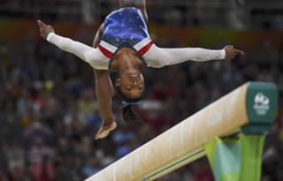 Simone Biles feet photo thumbnail