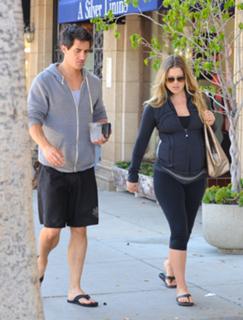 Ali Larter feet photo thumbnail