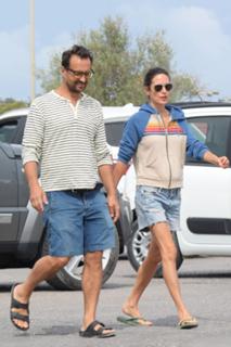 Jennifer Connelly feet photo thumbnail
