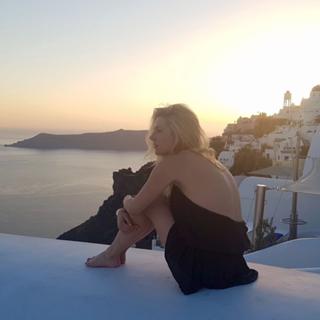 Katheryn Winnick feet photo thumbnail
