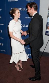 Emily Blunt feet photo thumbnail