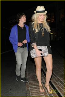 Pixie Lott feet photo thumbnail