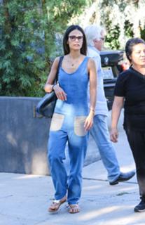 Jordana Brewster feet photo thumbnail