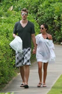 Ashley Tisdale feet photo thumbnail