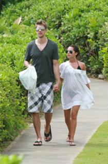 Ashley Tisdale feet photo thumbnail