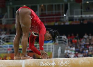 Simone Biles feet photo thumbnail