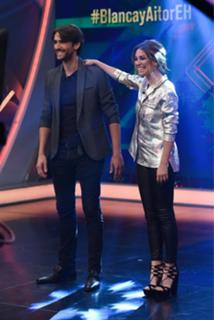 Blanca Suárez feet photo thumbnail