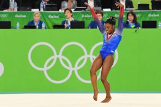 Simone Biles feet photo thumbnail