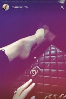 Rosie Huntington-Whiteley feet photo thumbnail