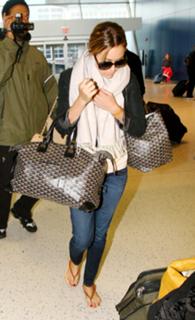 Lauren Conrad feet photo thumbnail