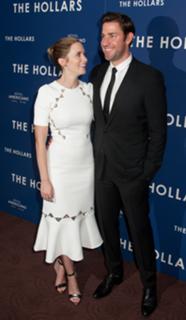 Emily Blunt feet photo thumbnail