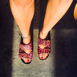 Cristina Ferreira feet photo thumbnail