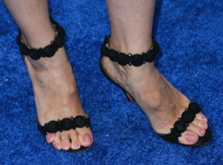 Jennifer Garner feet photo thumbnail