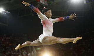 Simone Biles feet photo thumbnail