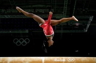 Simone Biles feet photo thumbnail
