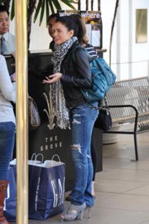 Jenna Dewan feet photo thumbnail
