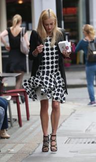 Fearne Cotton feet photo thumbnail
