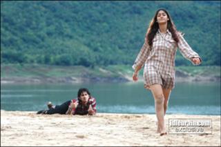 Ileana D'Cruz feet photo thumbnail