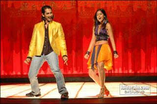Ileana D'Cruz feet photo thumbnail