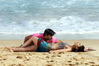 Ileana D'Cruz feet photo thumbnail