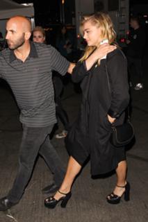 Chloë Grace Moretz feet photo thumbnail