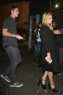 Chloë Grace Moretz feet photo thumbnail