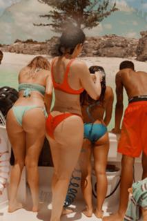 Kylie Jenner feet photo thumbnail