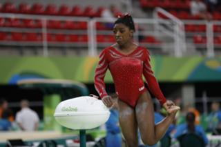 Simone Biles feet photo thumbnail