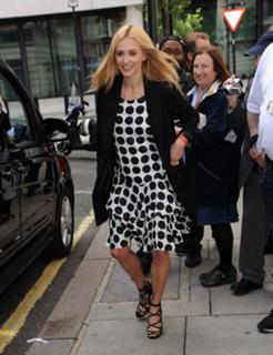 Fearne Cotton feet photo thumbnail