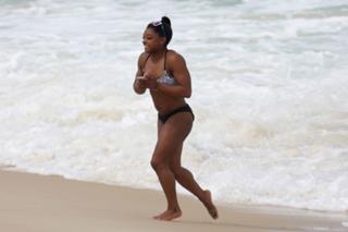 Simone Biles feet photo thumbnail