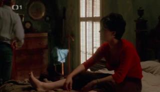 Carla Gugino feet photo thumbnail