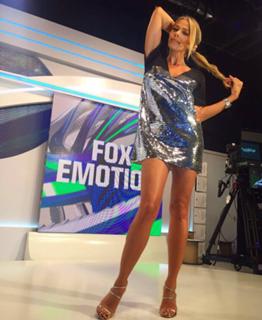 Adriane Galisteu feet photo thumbnail